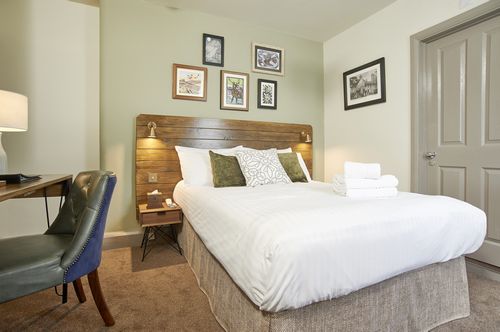 Premium room - The Angel Hotel, Pershore